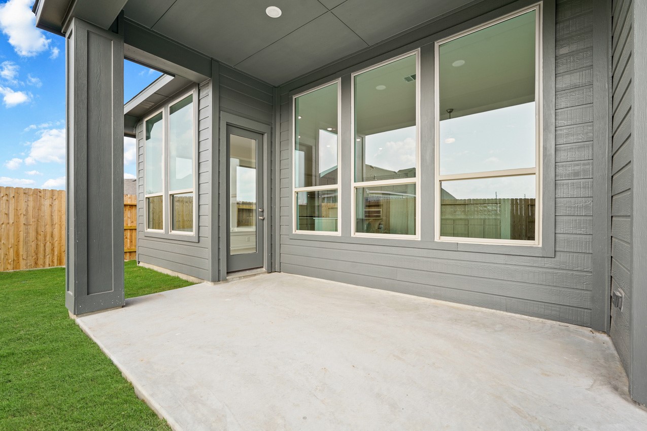 22227 Mount Whitney Road Waller, TX 77484 - Photo 17 of 23 Patio