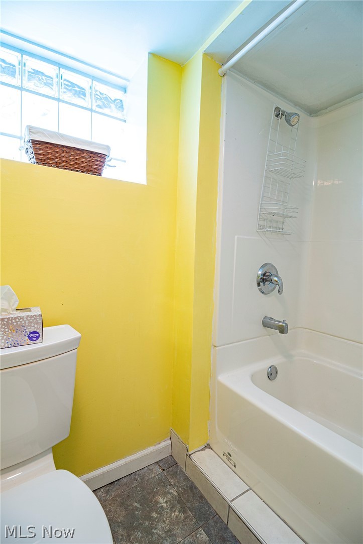 15815 Munn Road Cleveland, OH 44111 - Photo 29 of 35 Gallery Image 29