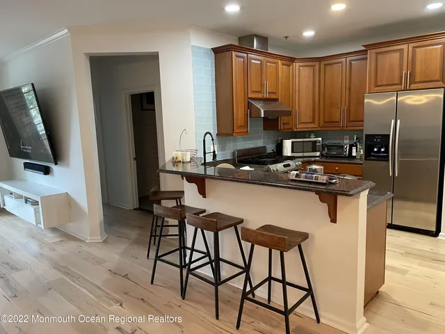 $3,300 | 11 Cooper Avenue, Unit 110, Long Branch, NJ 07740