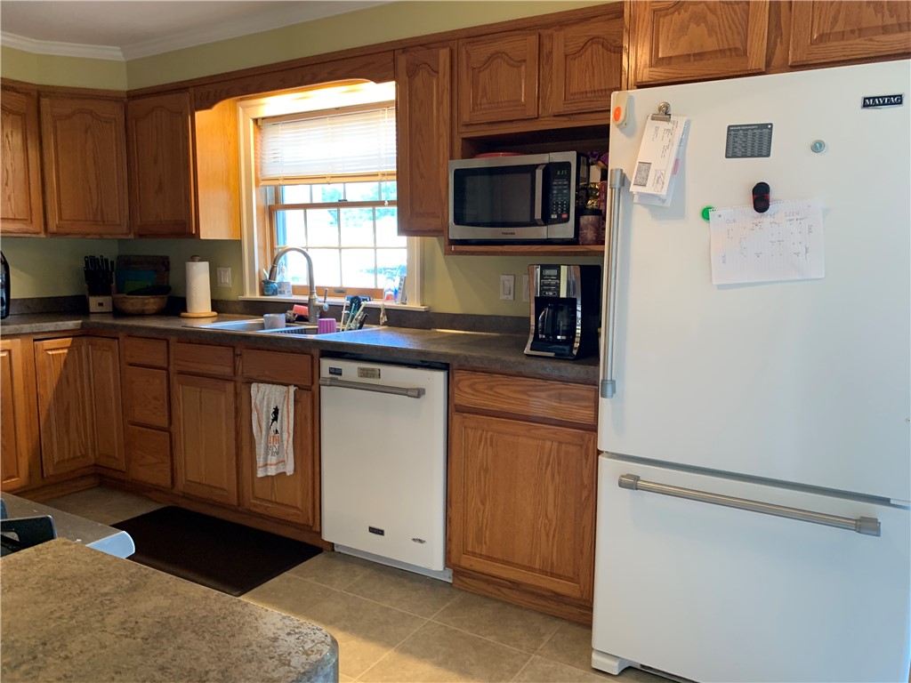 35 3rd Street Roulette, PA 16746 - Photo 10 of 37