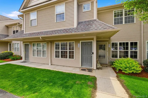 $299,000 | 549 Gregory Court, Highland, NY 12528
