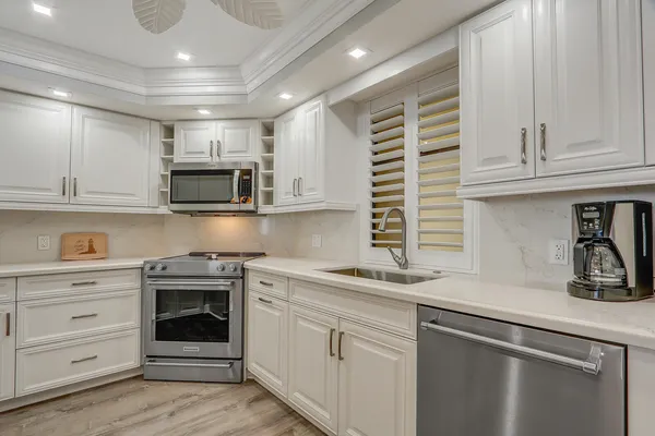 $1,350,000 | 200 South Beach Road, Unit 802, Tequesta, FL 33469