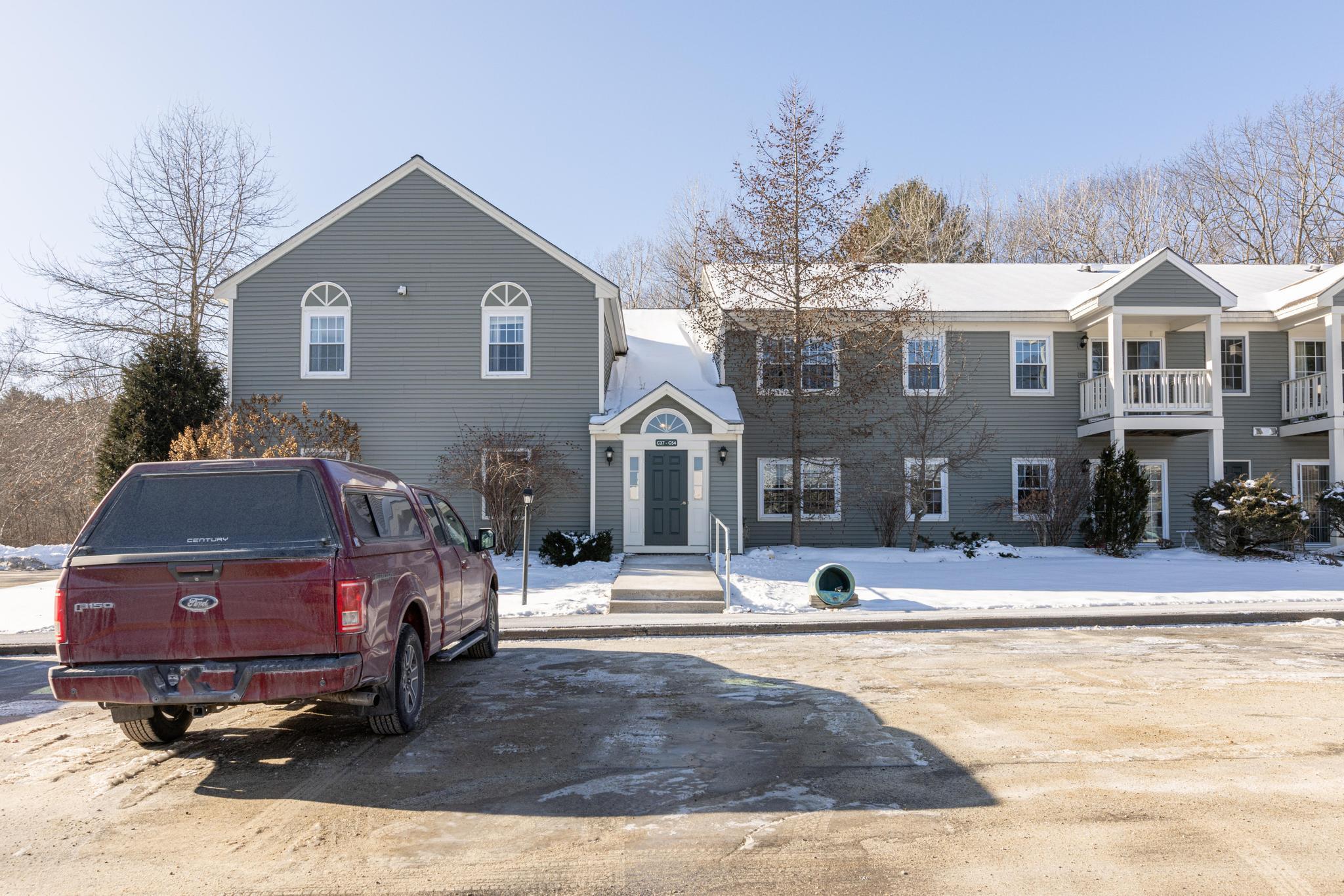 49 Somerset, Unit C49 Freeport, ME 04032 - Photo 2 of 20 Front of Building-2