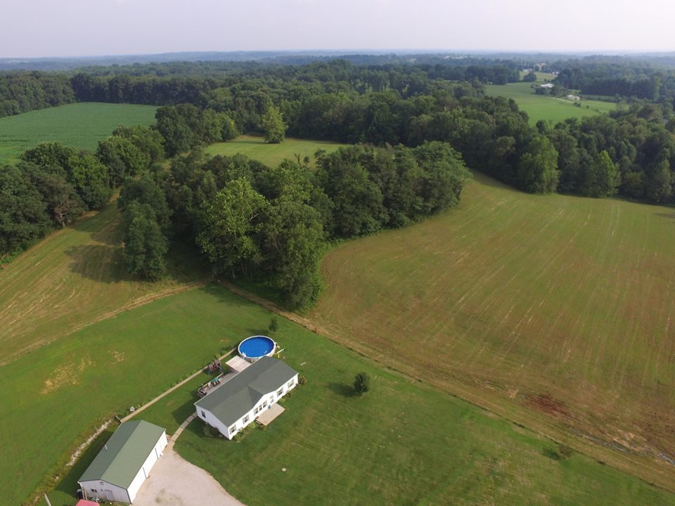 3112 North Warren Road Bloomfield, IN 47424 - Photo 9 of 33