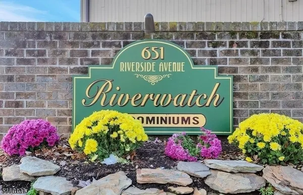 $2,500 | 651 Riverside Avenue, Unit B13, Lyndhurst, NJ 07071