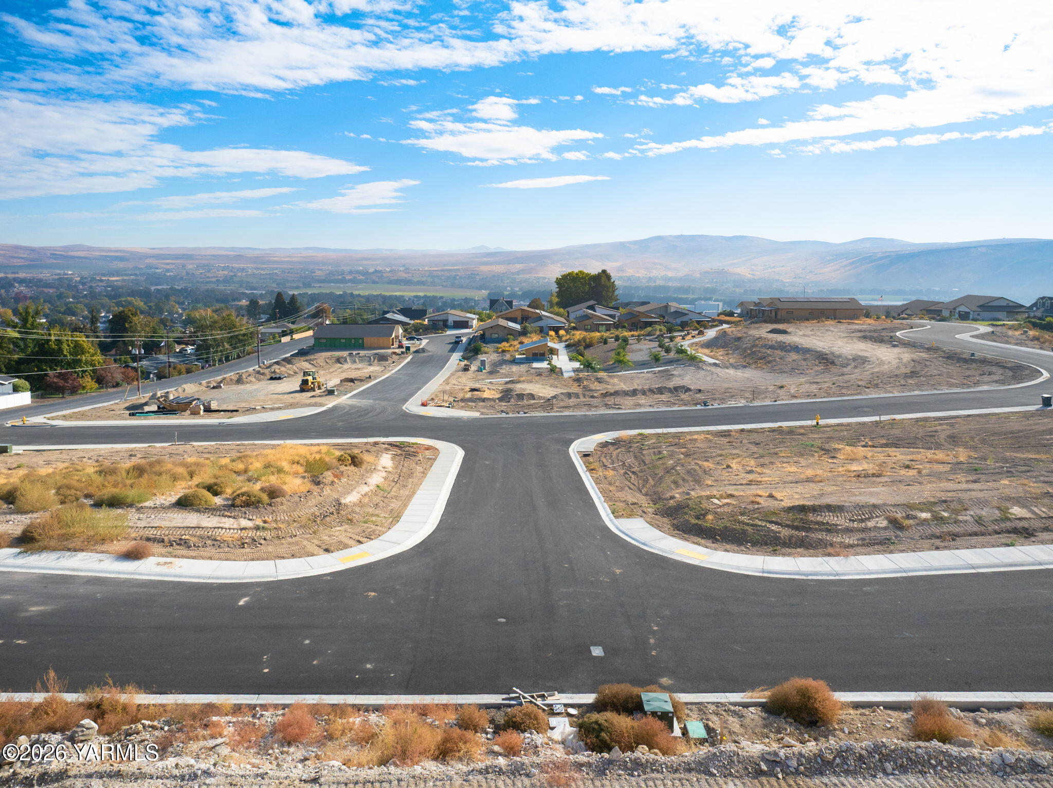 820 Vista Del Sol Selah, WA 98942 - Photo 8 of 15 Looking East
