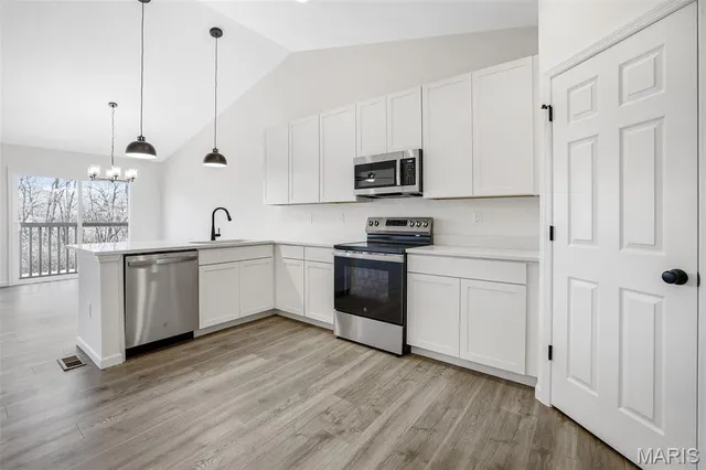 $469,299 | 31 Bluestem Court, Lake St. Louis, MO 63367