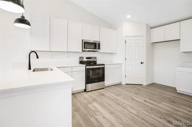 $469,299 | 31 Bluestem Court, Lake St. Louis, MO 63367