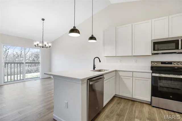 $469,299 | 31 Bluestem Court, Lake St. Louis, MO 63367