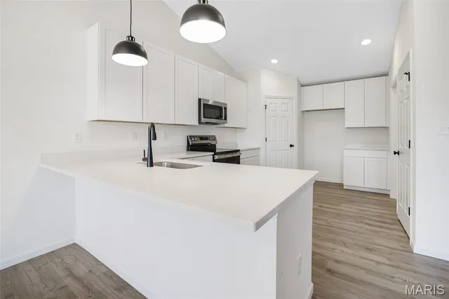 $469,299 | 31 Bluestem Court, Lake St. Louis, MO 63367