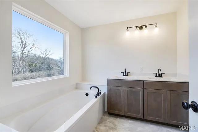 $469,299 | 31 Bluestem Court, Lake St. Louis, MO 63367