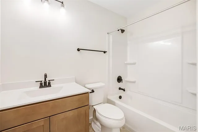 $469,299 | 31 Bluestem Court, Lake St. Louis, MO 63367