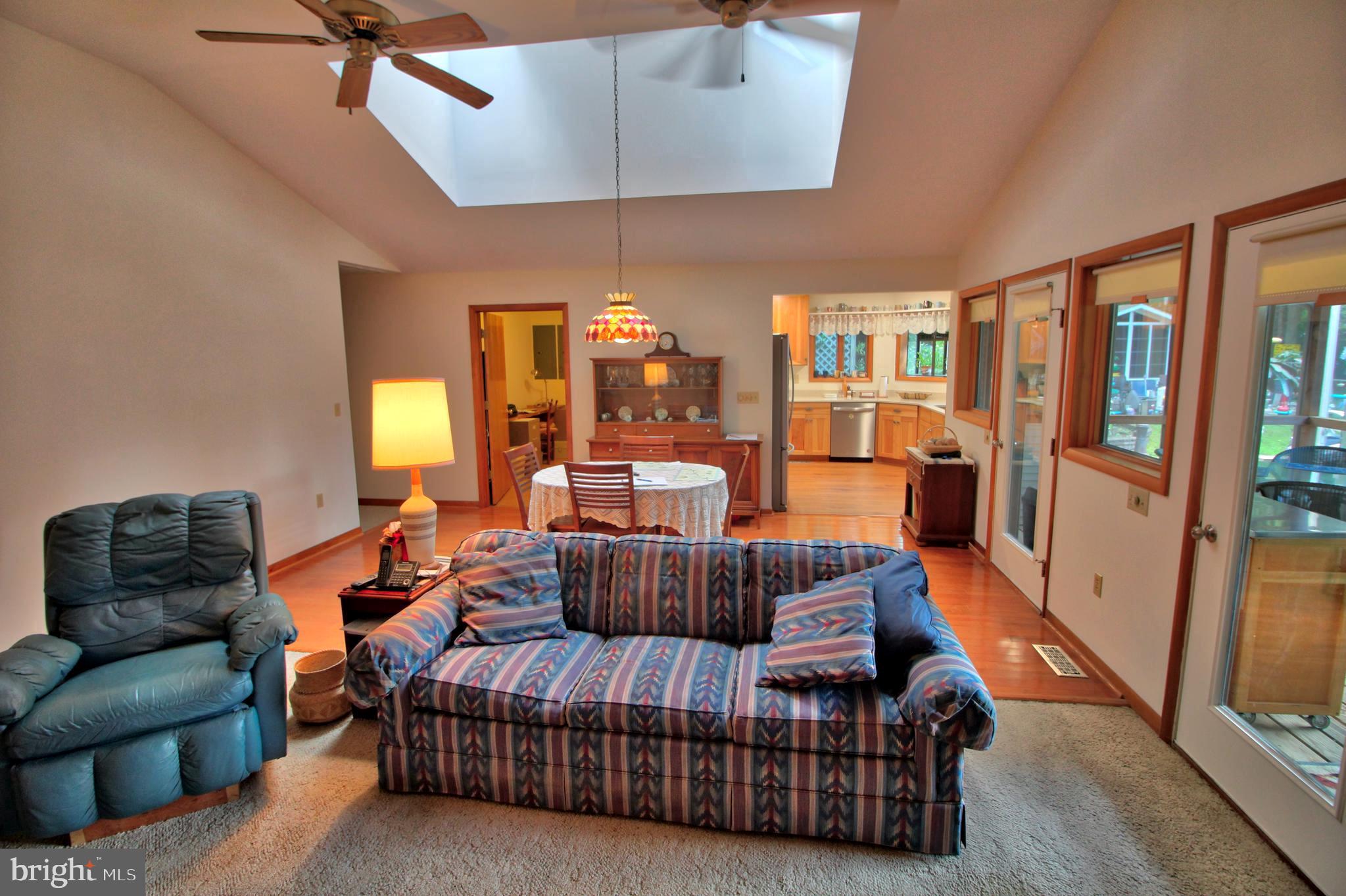 32 Seabreeze Road Ocean Pines, MD 21811 - Photo 8 of 48 Living Room