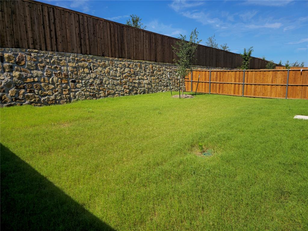 1600 Baron Lane Howe, TX 75459 - Photo 18 of 19 Privacy Fence
