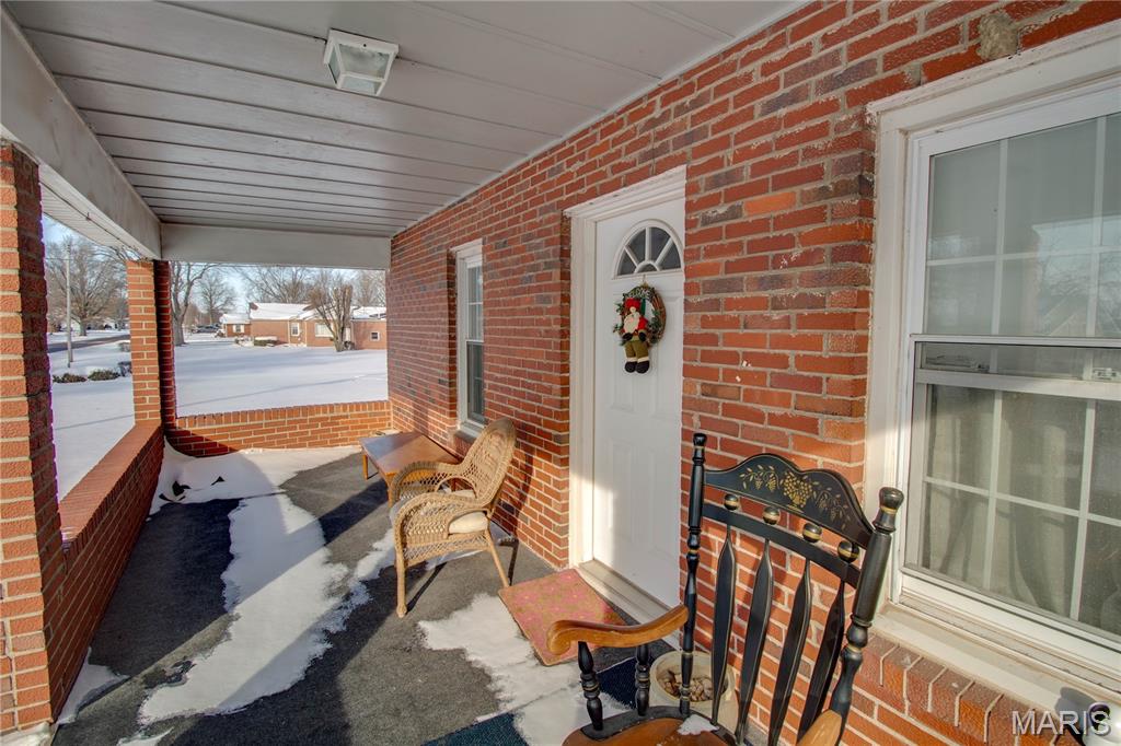 1402 North Harrison Street Litchfield, IL 62056 - Photo 4 of 30