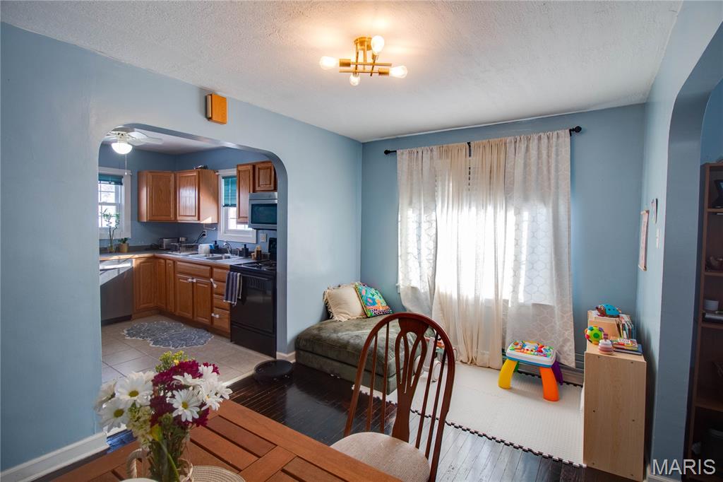 1402 North Harrison Street Litchfield, IL 62056 - Photo 9 of 30