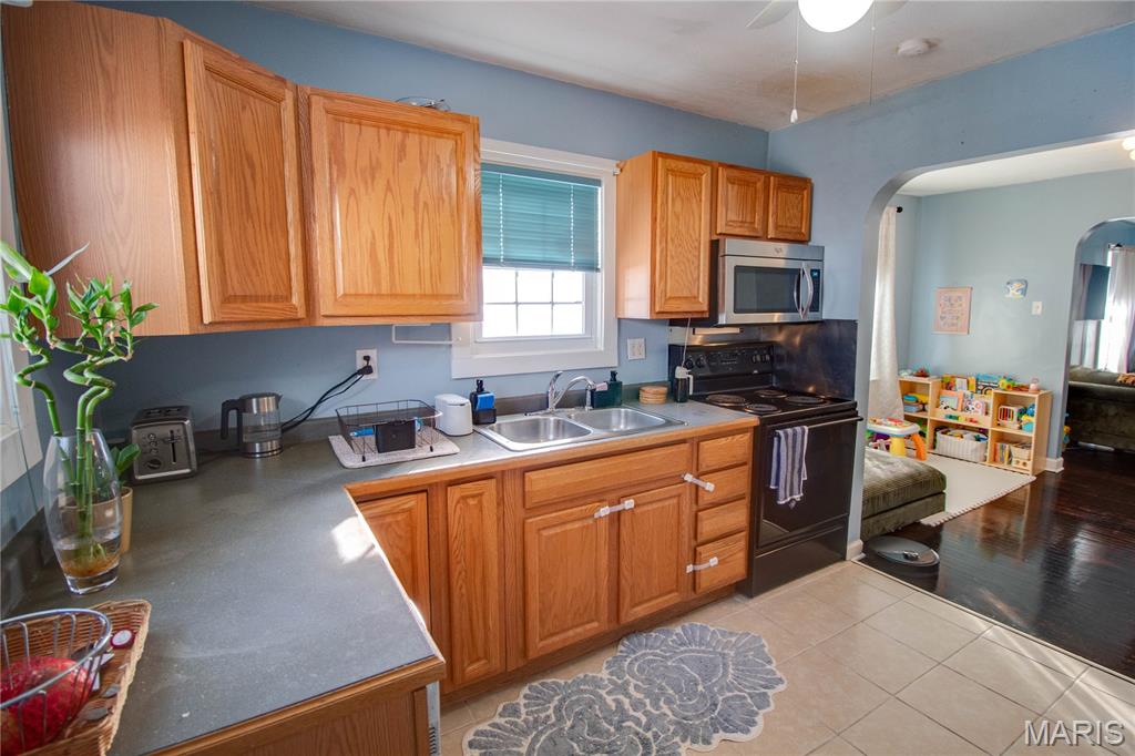 1402 North Harrison Street Litchfield, IL 62056 - Photo 10 of 30