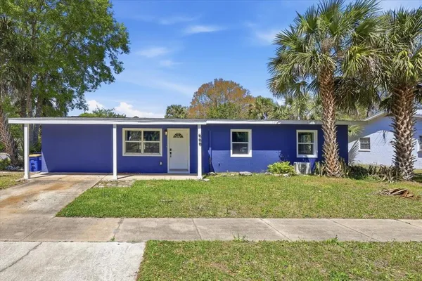 $299,999 | 600 East Holden Avenue, Bunnell, FL 32110