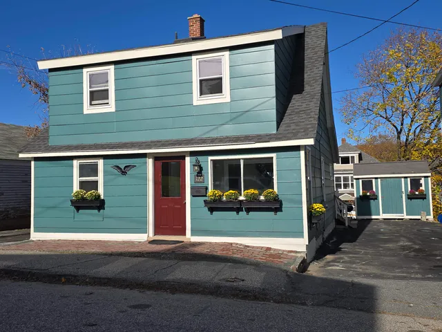 $175,000 | 122 Sessions Street, Berlin, NH 03570