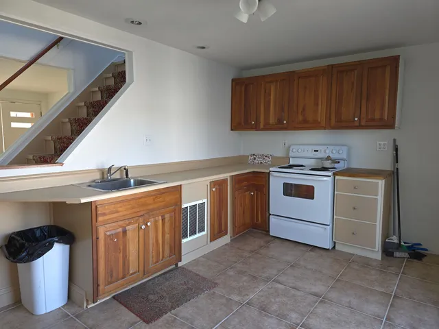 $175,000 | 122 Sessions Street, Berlin, NH 03570