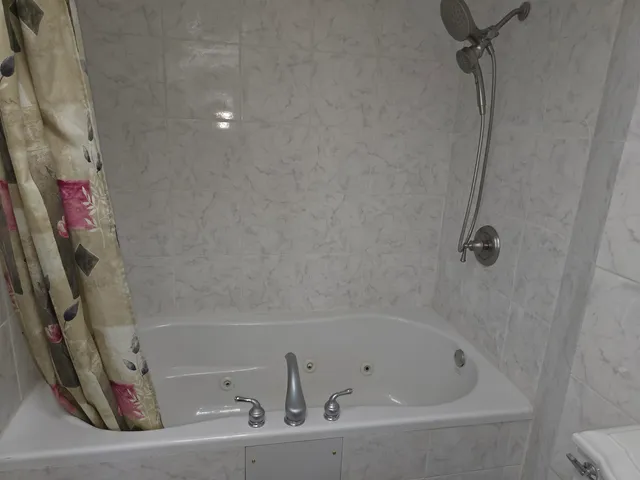 $175,000 | 122 Sessions Street, Berlin, NH 03570