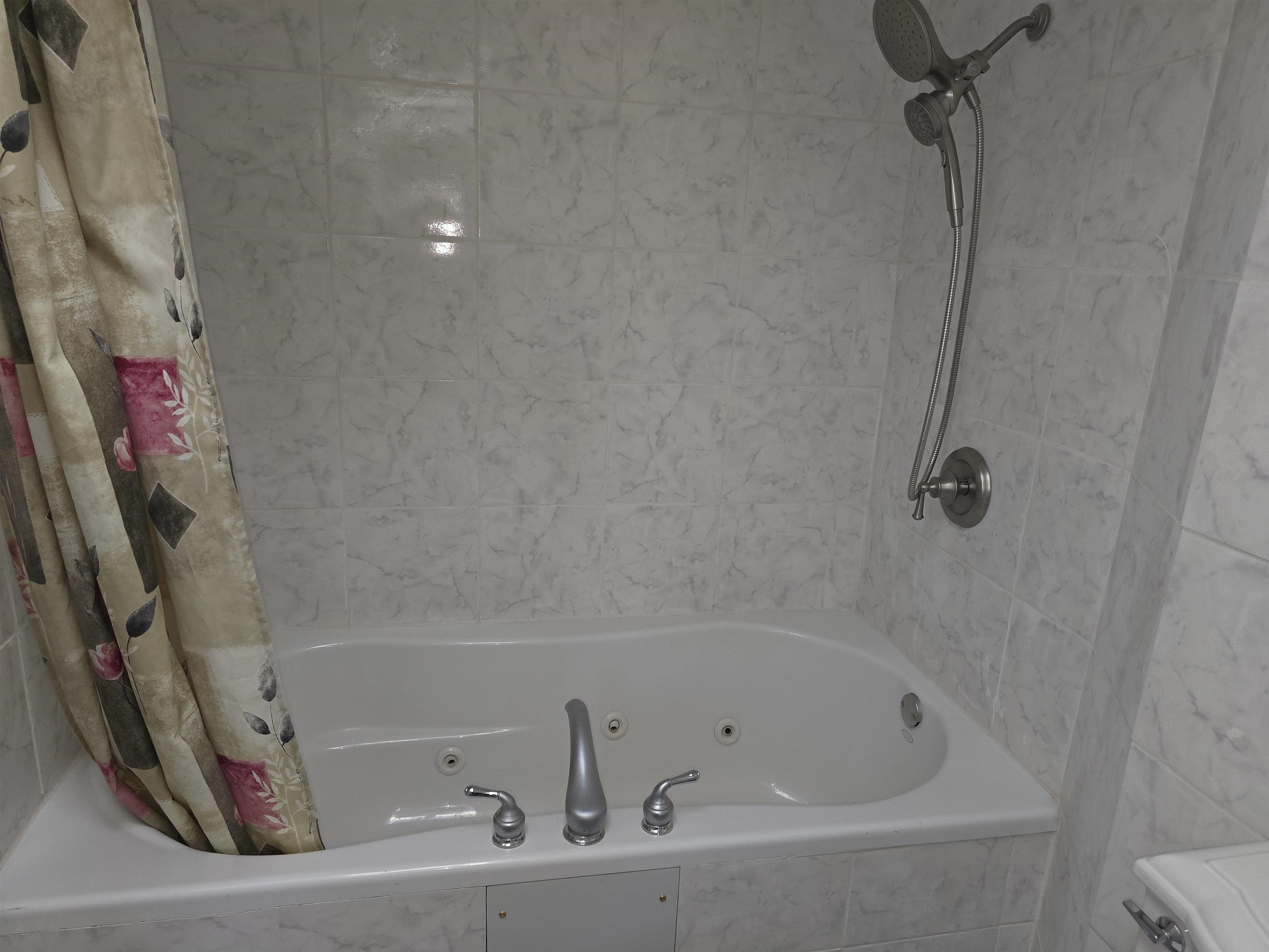 122 Sessions Street Berlin, NH 03570 - Photo 24 of 43