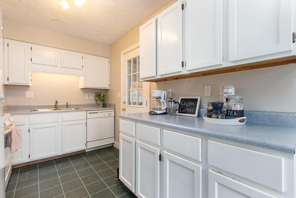 2272 Nottingham Road Upper Arlington, OH 43221 - Photo 6 of 15 Gallery Image 6