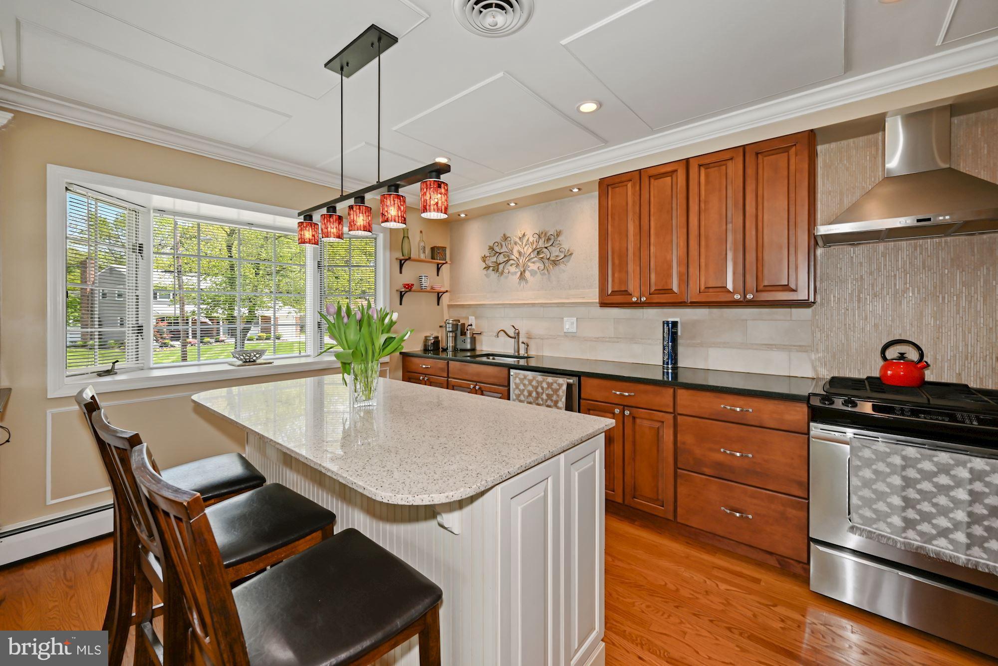 2900 Georgetown Road Cinnaminson, NJ 08077 - Photo 11 of 27 Kitchen with Bay Window