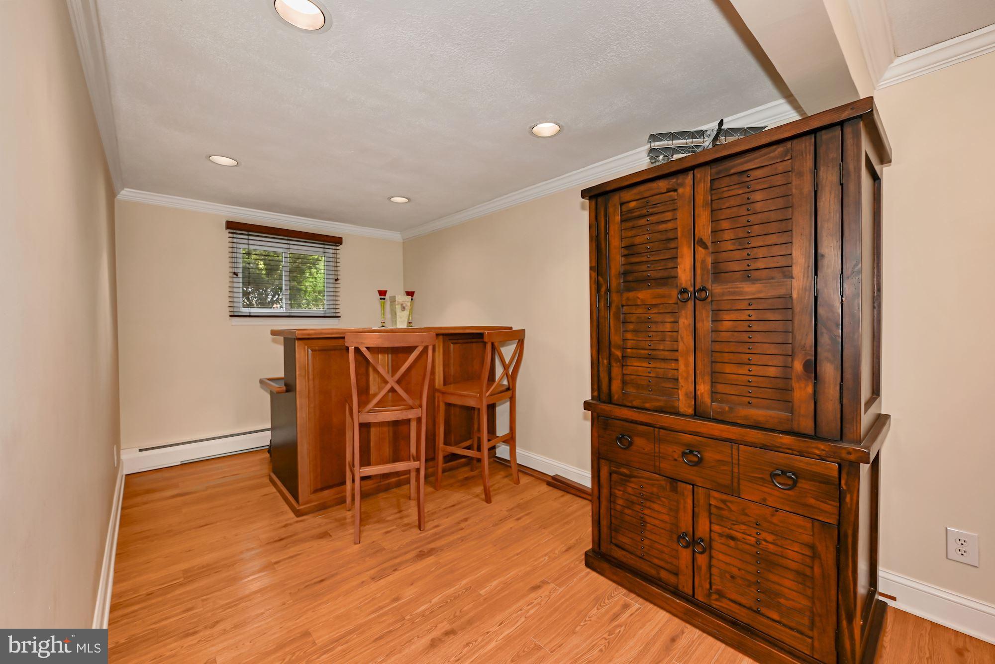 2900 Georgetown Road Cinnaminson, NJ 08077 - Photo 21 of 27 Bar area