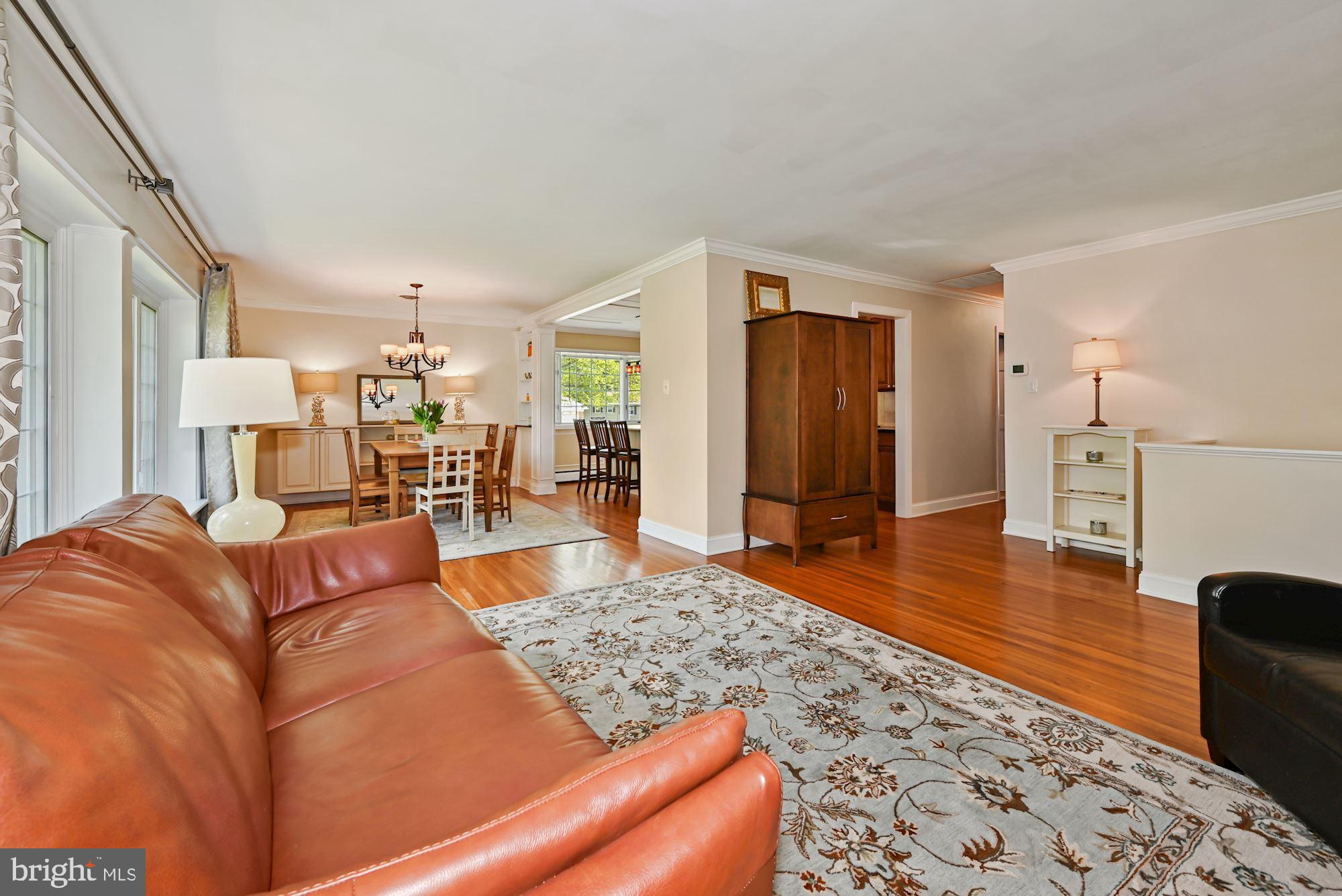 2900 Georgetown Road Cinnaminson, NJ 08077 - Photo 5 of 27 Living Room