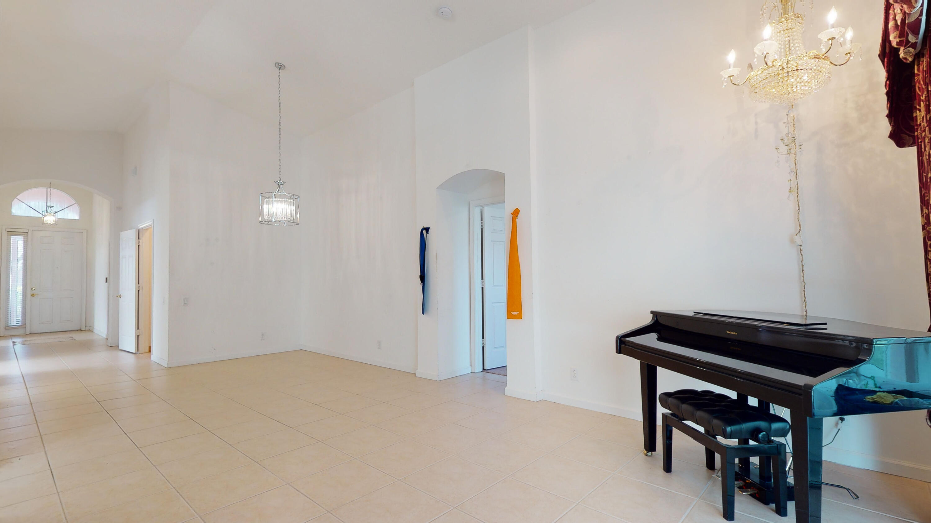 311 Springview Loop Port St. Lucie, FL 34986 - Photo 8 of 42 Living Room