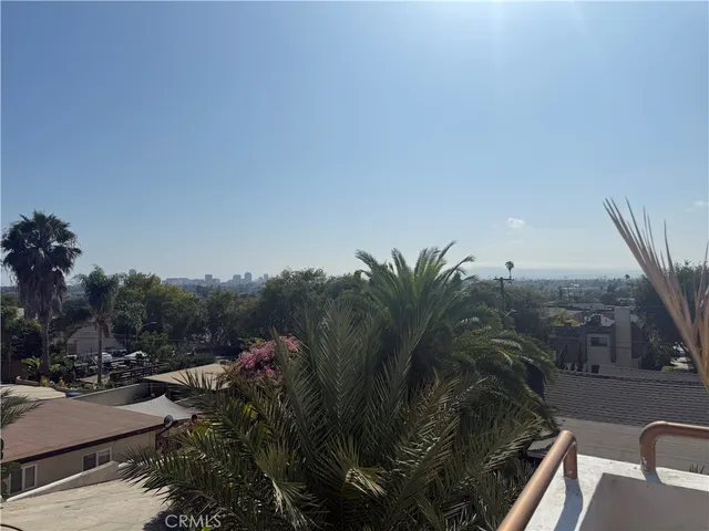 a view of an outdoor space