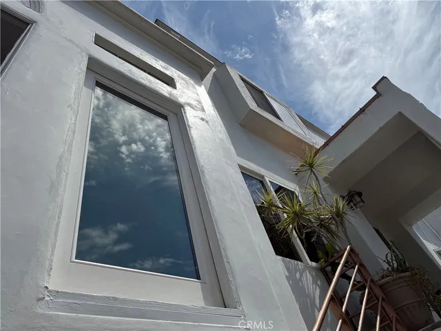 $1,095,000 | 1994 Stanley Avenue, Signal Hill, CA 90755