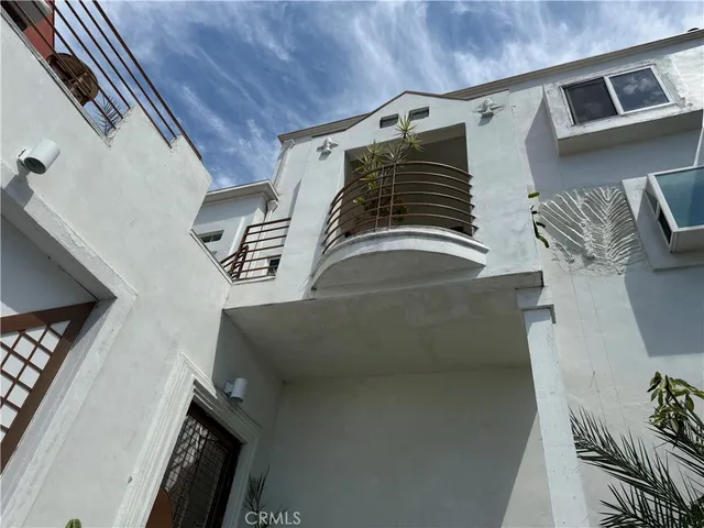 $1,095,000 | 1994 Stanley Avenue, Signal Hill, CA 90755