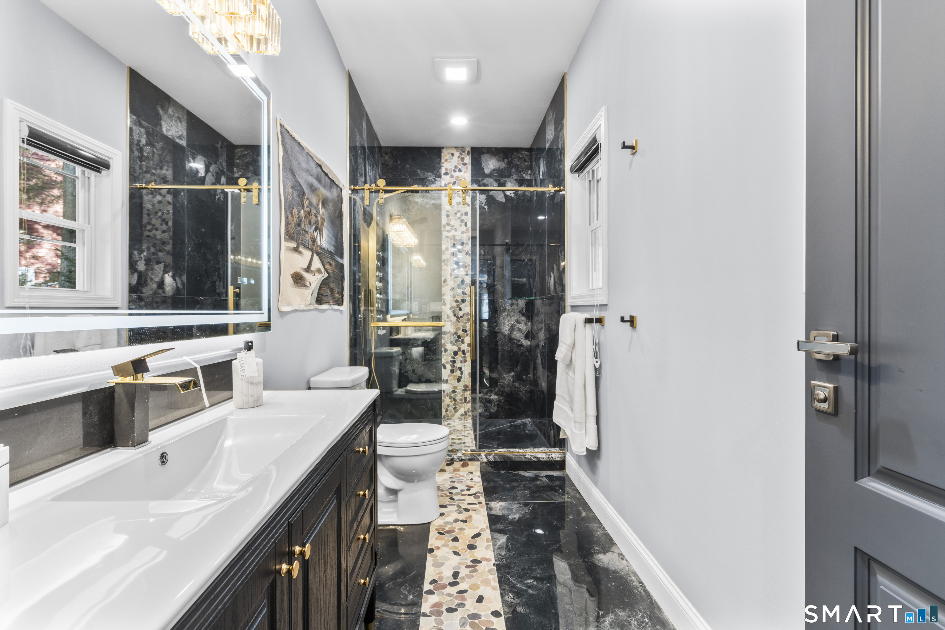 370 West Mountain Road West Simsbury, CT 06092 - Photo 14 of 39