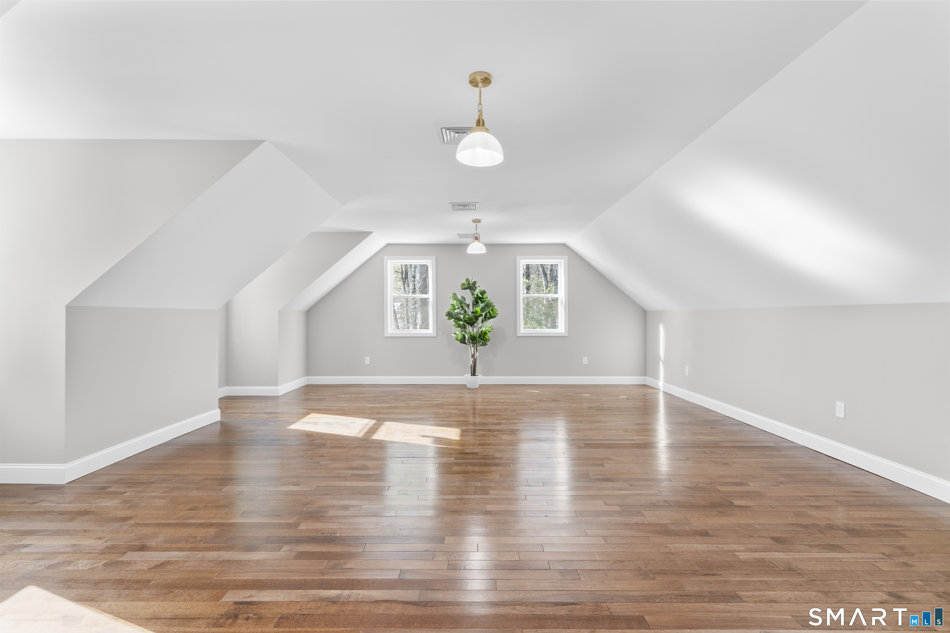 370 West Mountain Road West Simsbury, CT 06092 - Photo 36 of 39