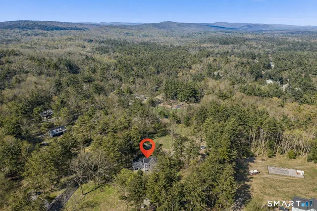 $975,000 | 370 West Mountain Road, West Simsbury, CT 06092