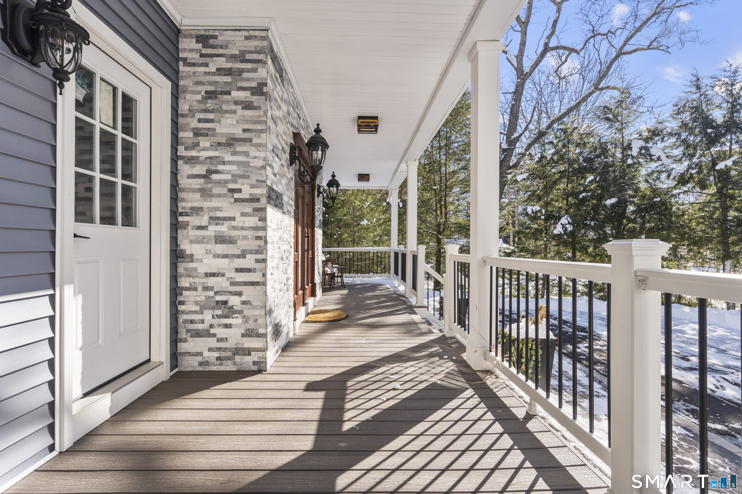 370 West Mountain Road West Simsbury, CT 06092 - Photo 4 of 39