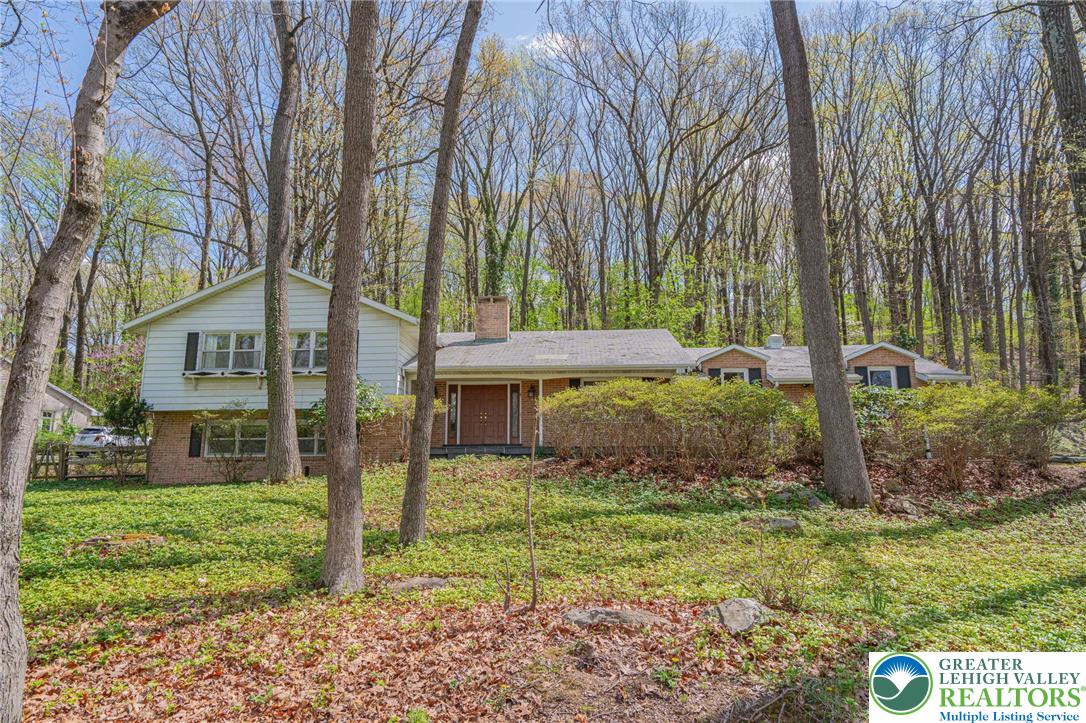 270 Bierys Bridge Road Bethlehem, PA 18017 - Photo 3 of 87