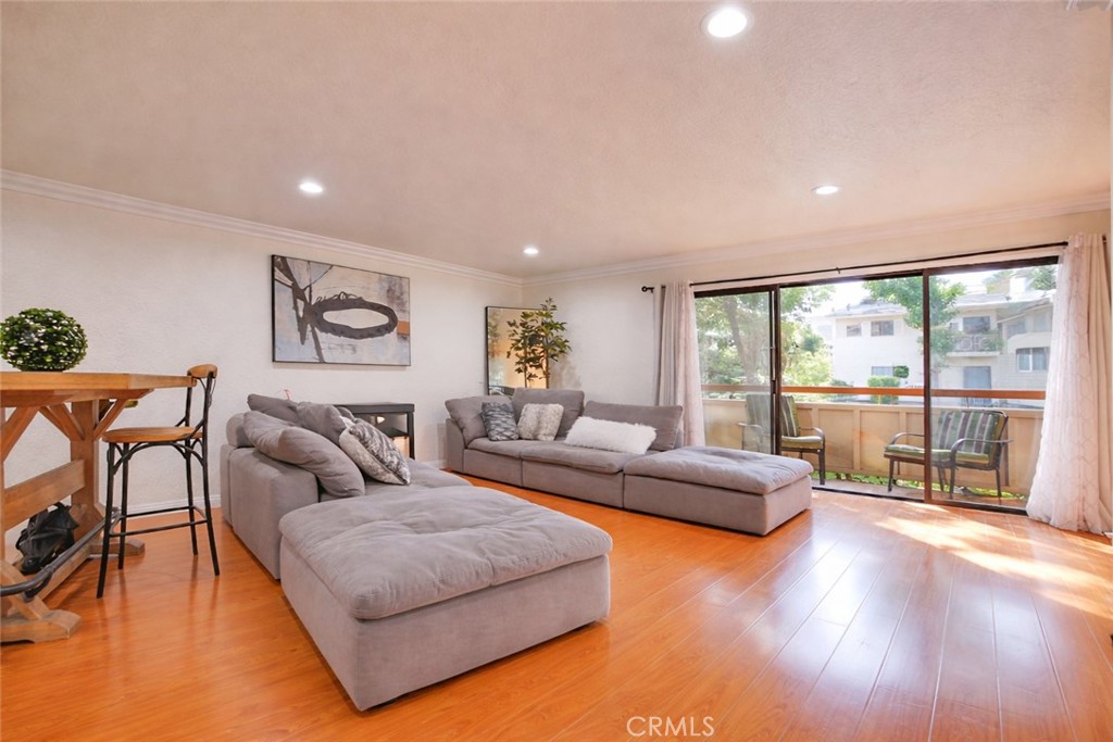 747 Fairview Avenue, Unit A Arcadia, CA 91007 - Photo 7 of 43 Living Room