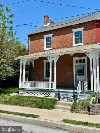 $1,550 | 21 Gay Street, Unit A, Christiana, PA 17509