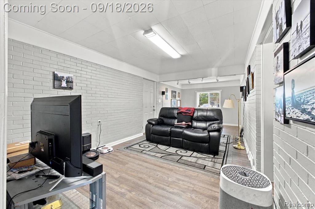 11184 Fenton Road Fenton, MI 48430 - Photo 14 of 48 Gallery Image 14