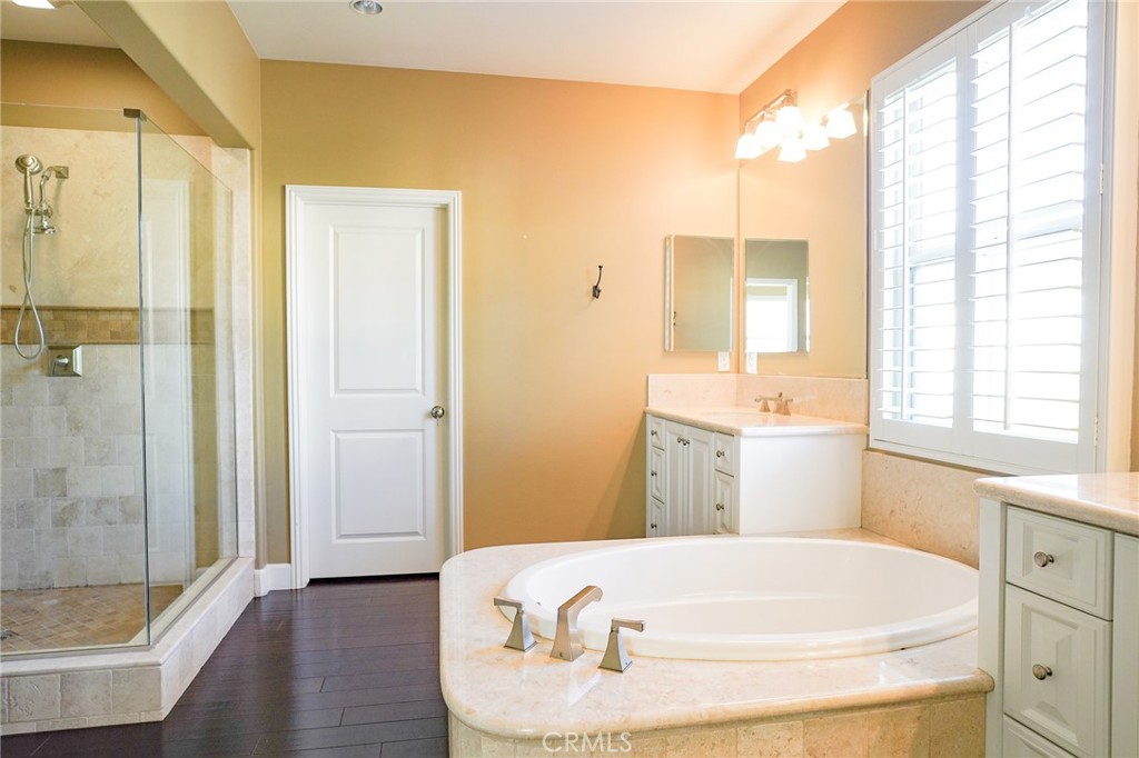 3 Clocktower Irvine, CA 92620 - Photo 7 of 13