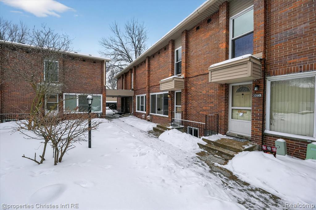 32651 Five Mile Road, Unit 15 Livonia, MI 48154 - Photo 38 of 44