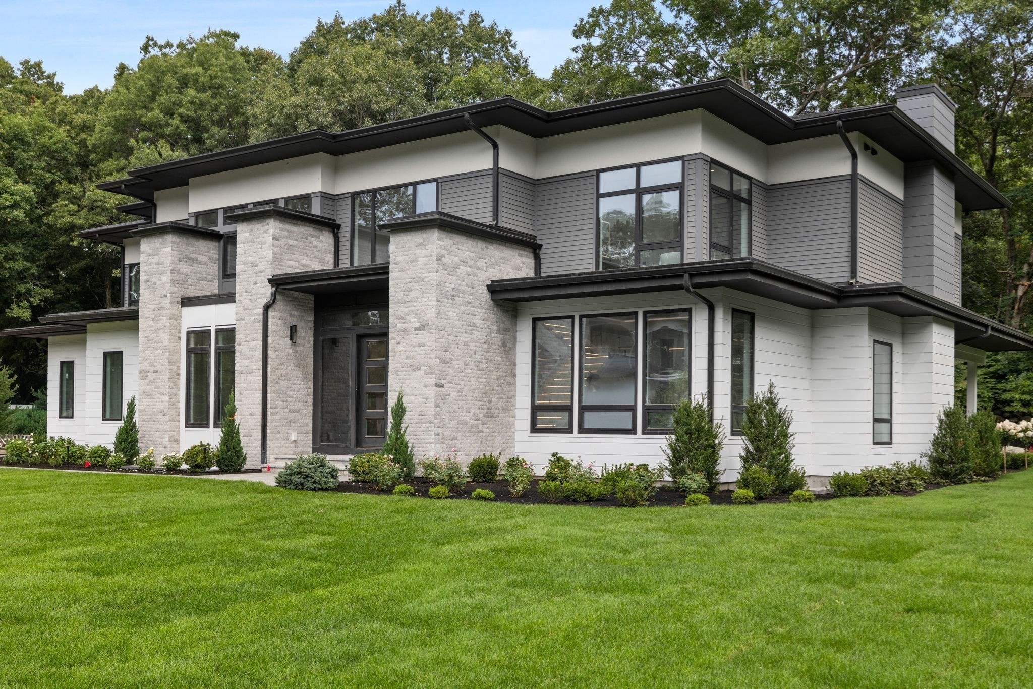 50 Willard Road Weston, MA 02493 - Photo 2 of 33 Gallery Image 2