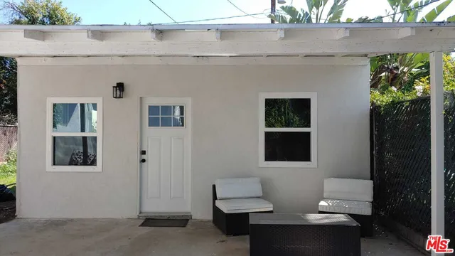 a bathroom with a toilet