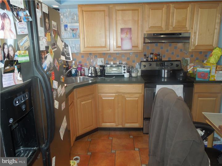410 New Albany Road Moorestown, NJ 08057 - Photo 4 of 7 Kitchen