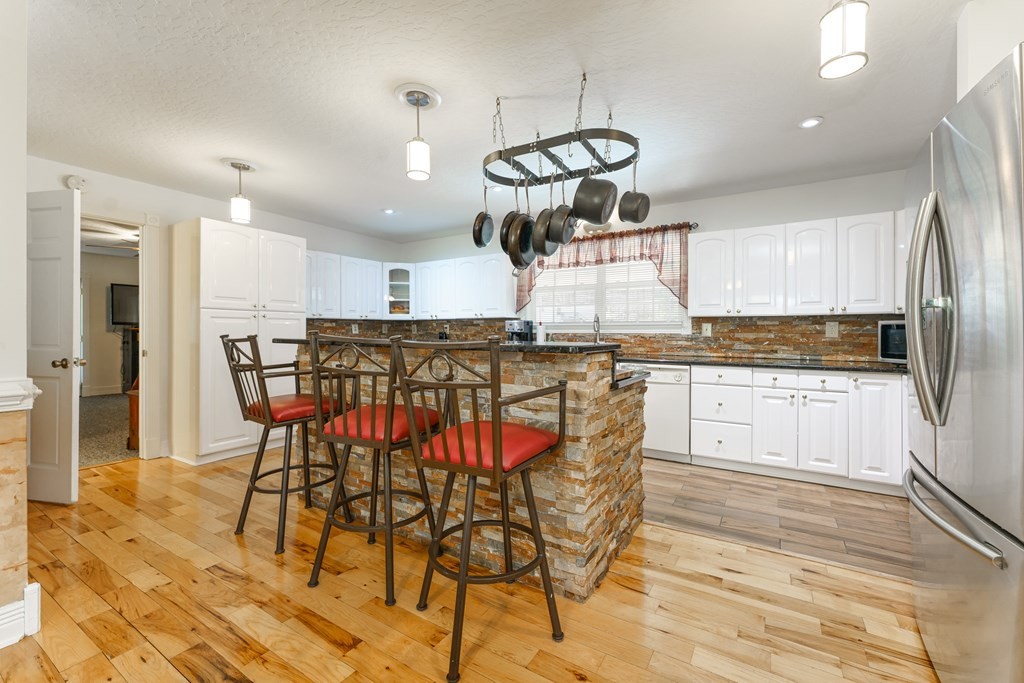 5804 Hickory Valley Road Heiskell, TN 37754 - Photo 7 of 22 Gallery Image 7