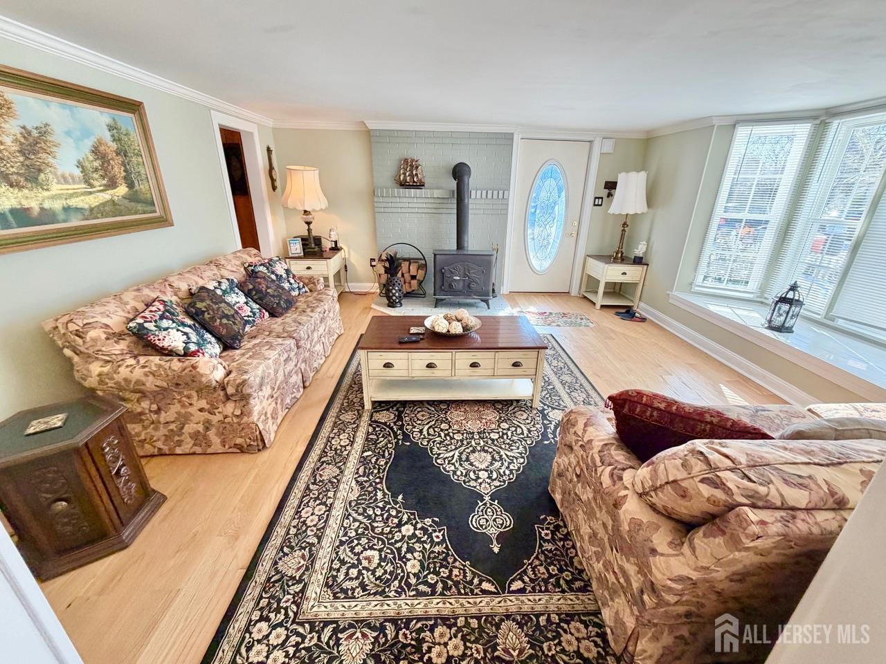 623-623 Main Street Leesburg, NJ 08327 - Photo 17 of 66 a living room with furniture and a rug