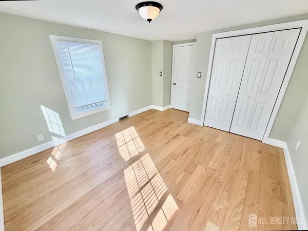 $325,000 | 623-623 Main Street, Leesburg, NJ 08327